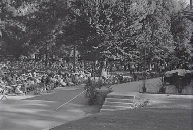 Negative - Rosalind Park Bendigo - Sound Shell - Music for the People Bendigo, Allan Doney, 1950 -1970