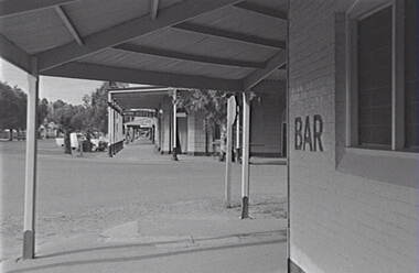 Negative - Rochester - Victoria Hotel - Shamrock Hotel Bendigo, Allan Doney, 1950 -1970