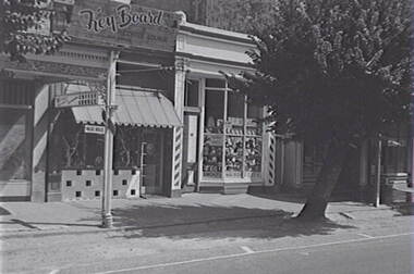 Negative - Bendigo Businesses - Hairdresser - Tobacconist - Coffee Lounge, Allan Doney, 1950 -1970