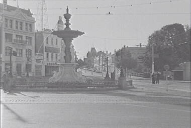 Negative - Alexandra Fountain Bendigo - View Point - View Street Bendigo, Allan Doney, 1950 -1970