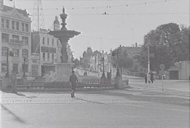 Negative - Alexandra Fountain Bendigo - View Point - View Street Bendigo, Allan Doney, 1950 -1970