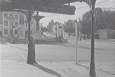 Negative - Alexandra Fountain Bendigo - View Point - View Street Bendigo, Allan Doney, 1950 -1970
