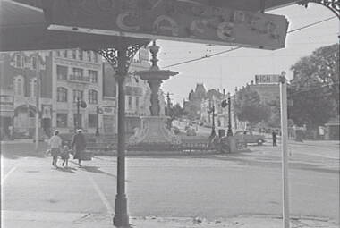 Negative - Alexandra Fountain Bendigo - View Point - View Street Bendigo, Allan Doney, 1950 -1970