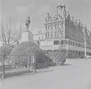 Negative - Soldiers Statue - Shamrock Hotel Bendigo, Allan Doney, 1950 -1970
