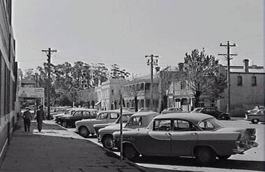 Negative - Mundy Street Bendigo - Black Swan Hotel Bendigo, Allan Doney, 1950 -1970