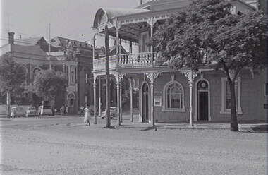 Negative - Rifle Brigade Hotel Bendigo - Masonic Hall, Allan Doney, 1950 -1970