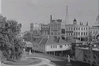 Negative - Queen Victoria Gardens - Baby Health Centre - View Point Bendigo, Allan Doney, 1950 -1970