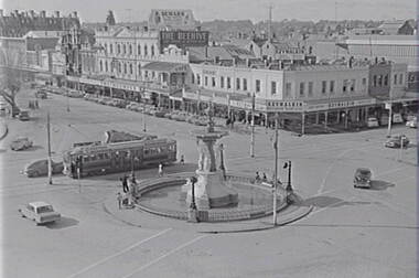 Negative - Alexandra Fountain Bendigo - Pall Mall Bendigo - Mitchell Street - Tram, Allan Doney, 1950 -1970