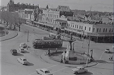 Negative - Alexandra Fountain Bendigo - Pall Mall Bendigo - Tram, Allan Doney, 1950 -1970