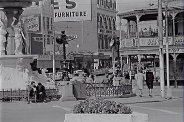 Negative - Alexandra Fountain Bendigo - City Club Hotel - Mitchell Street Bendigo, Allan Doney, 1950 -1970