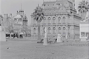 Negative - Conservatory Gardens Bendigo - Law Courts Bendigo - Pall Mall Bendigo, Allan Doney, 1950 -1970