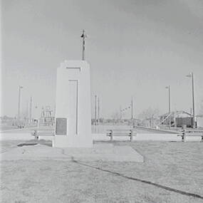Negative - Redcliffs, Mildura - Swimming Pool - Memorial, Allan Doney, 1950 -1970
