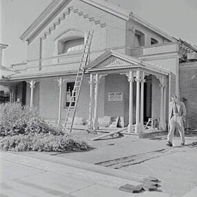 Negative - Redcliffs, Mildura - Court House, Allan Doney, 1950 -1970