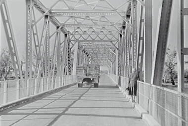 Negative - Redcliffs, Mildura - Bridge, Allan Doney, 1950 -1970