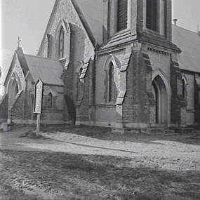 Negative - St John's Church of England Bendigo, Allan Doney, 1950 -1970