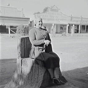 Negative - Wentworth - Tree Stump Seat, Allan Doney, 1950 -1970