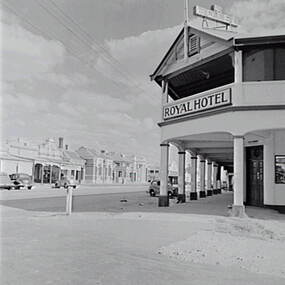 Negative - Pyalong - Royal Hotel, Allan Doney, 1950 -1970