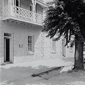 Negative - Specimen Cottage Bendigo, Allan Doney, 1950 -1970