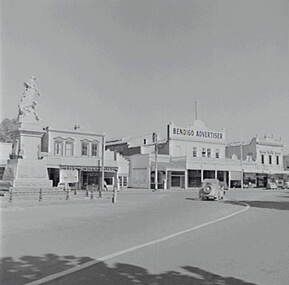 Negative - Bendigo Advertiser - Gold Monument, Allan Doney, 1950 -1970