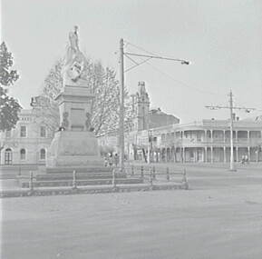 Negative - Gold Monument - McCrae Street Bendigo, Allan Doney, 1950 -1970