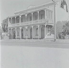 Negative - Gold Mines Hotel Bendigo, Allan Doney, 1950 -1970