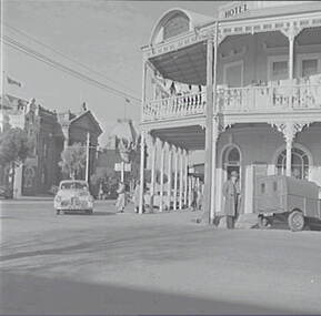 Negative - Rifle Brigade Hotel Bendigo, Allan Doney, 1950 -1970