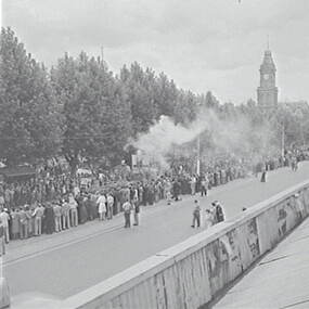 Negative - Bendigo Easter Fair 1953 - Parade - Post Office, Allan Doney, 1950 -1970
