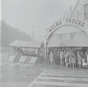 Negative - Bendigo Easter Fair 1956 - Cnr. Mitchell St and Pall Mall Bendigo- Rain, Allan Doney, 1950 -1970
