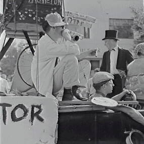 Negative - Bendigo Easter Fair 1959 - Float, Allan Doney, 1950 -1970