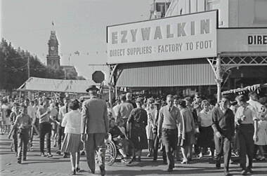 Negative - Bendigo Easter Fair 1962 - Crowds, Allan Doney, 1950 -1970
