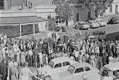 Negative - Bendigo Easter Fair 1962 - Float - CPA, Allan Doney, 1950 -1970
