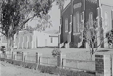 Negative - California Gully - Methodist Church, Allan Doney, 1950 -1970