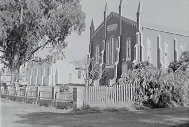 Negative - California Gully - Methodist Church, Allan Doney, 1950 -1970