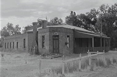 Negative - Fryerstown - Building, Allan Doney, 1950 -1970