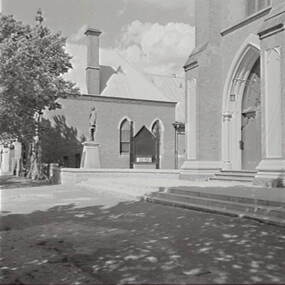 Negative - St Paul’s Bendigo Church, Allan Doney, 1950 -1970