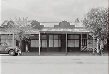 Negative - Barnard Street Bendigo - Businesses - Tyack - Barbers, Allan Doney, 1950 -1970