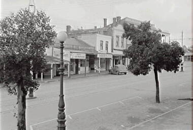 Negative - View Street Bendigo - Rifle Brigade Hotel Bendigo, Allan Doney, 1950 -1970