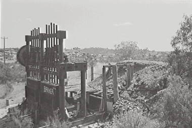 Negative - Mining - Crushing Battery, Allan Doney, 1950 -1970