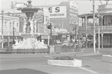 Negative - Alexandra Fountain Bendigo - Mitchell Street, Allan Doney, 1950 -1970