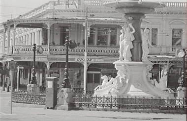 Negative - Alexandra Fountain Bendigo - City Club Hotel, Allan Doney, 1950 -1970