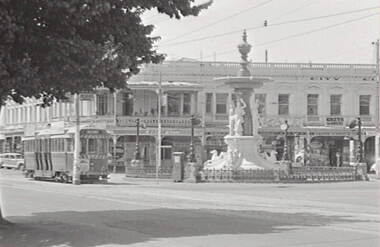 Negative - Alexandra Fountain Bendigo - City Club Hotel - Tram, Allan Doney, 1950 -1970