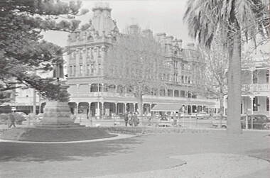 Negative - Shamrock Hotel Bendigo - Lansell Statue, Allan Doney, 1950 -1970