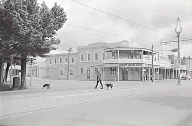 Negative - Court House Hotel Bendigo, Allan Doney, 1950 -1970