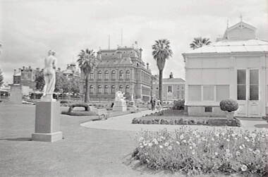 Negative - Law Courts Bendigo - Conservatory Gardens Bendigo, Allan Doney, 1950 -1970
