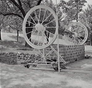 Negative - Bullock Spit - Rosalind Park Bendigo, Allan Doney, 1950 -1970
