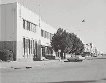 Negative - Hargreaves Street Bendigo - Children’s Library - Civic Buildings, Allan Doney, 1950 -1970