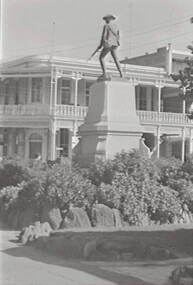 Negative - Soldiers statue Bendigo - ANZ Bank, Allan Doney, 1950 -1970