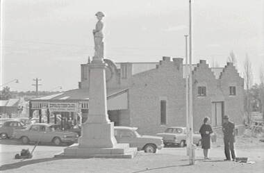 Negative - Murray Valley - Soldiers Memorial - Trenchard's, Allan Doney, 1950 -1970