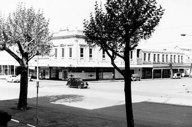 Negative - Bull Street - Pall Mall Bendigo - Businesses, Allan Doney, 1950 -1970