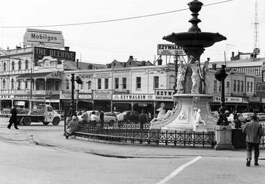 Negative - Alexandra Fountain Bendigo - Pall Mall Bendigo - Beehive, Allan Doney, 1950 -1970